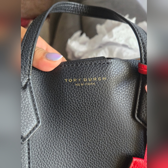 EUC Tory Burch Women's Perry Small Triple Compartment Tote black w red, leather - Picture 11 of 12